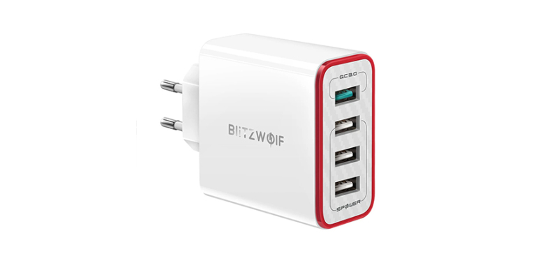 BlitzWolf BW PL-5 4 portos USB töltő apróért 3