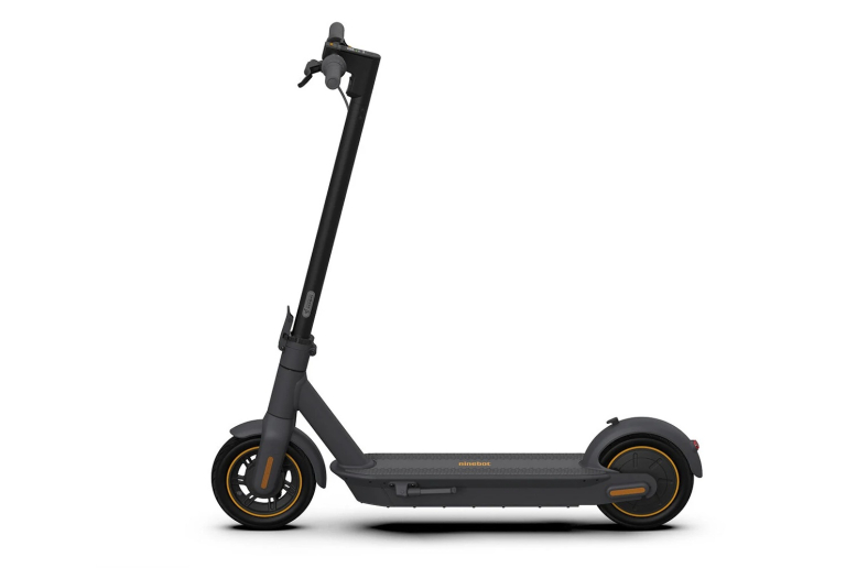 Nagyot esett a Ninebot G30P Max elektromos roller ára