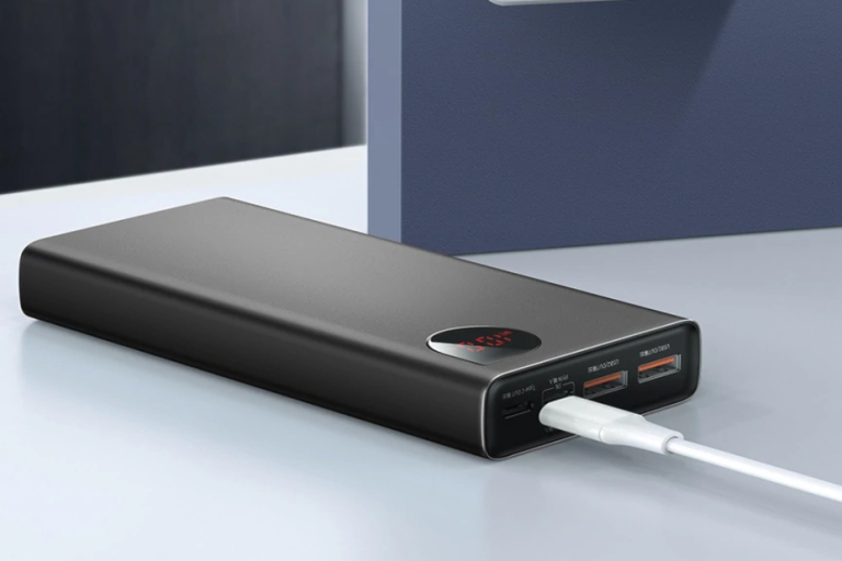 20 Ah-s Baseus power bank 10 000 Ft alatt a Banggoodon