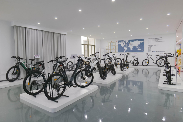 Továbbfejlődött az ADO elektromos bicikliket gyártó márka 4
