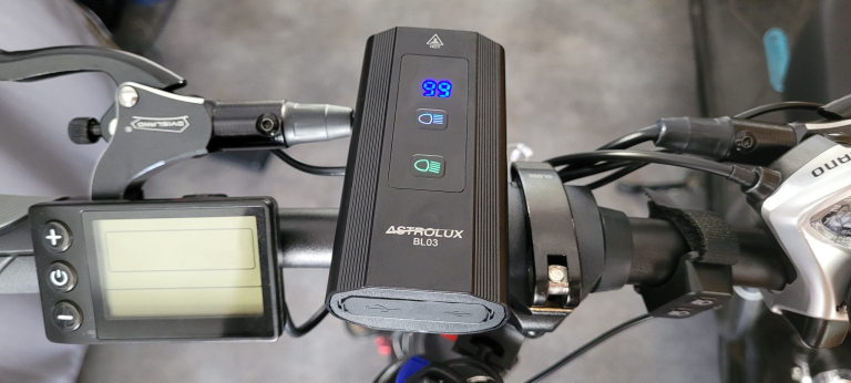 Astrolux BL03 XPG LED kerékpárlámpa teszt 14