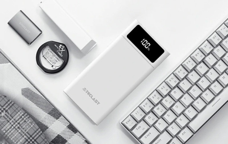 Még maradt pár darab akciós, 30 Ah-s Teclast power bank