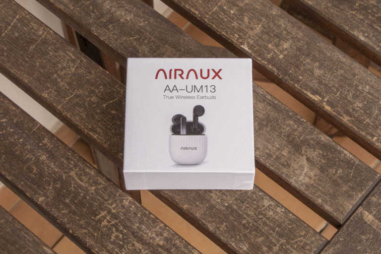 AirAux AA-UM13 semi in-ear TWS fülhallgató teszt 2