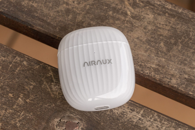 AirAux AA-UM13 semi in-ear TWS fülhallgató teszt 5