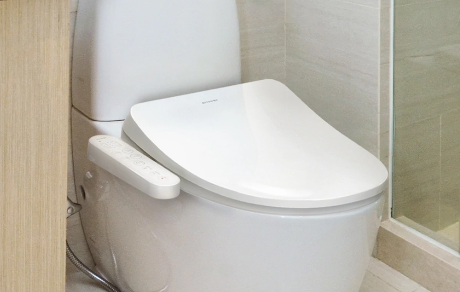 A fűthető, bidés okos WC ülőkével kényelmesen trónolhatunk 1