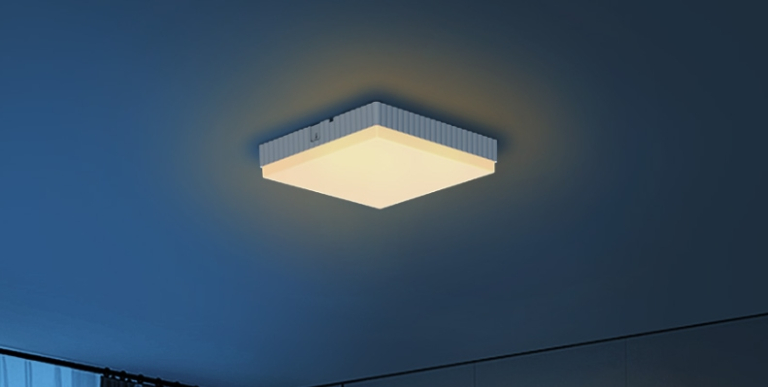 LED-es mennyezeti lámpa a BlitzWolftól 9 rugó alatt