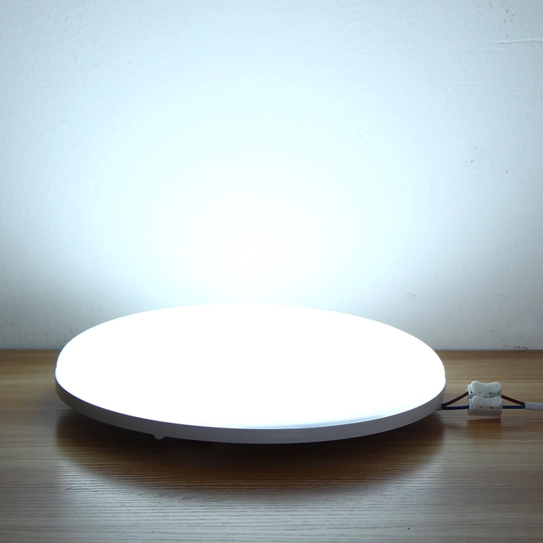 LED-es mennyezeti lámpa fillérekből 3