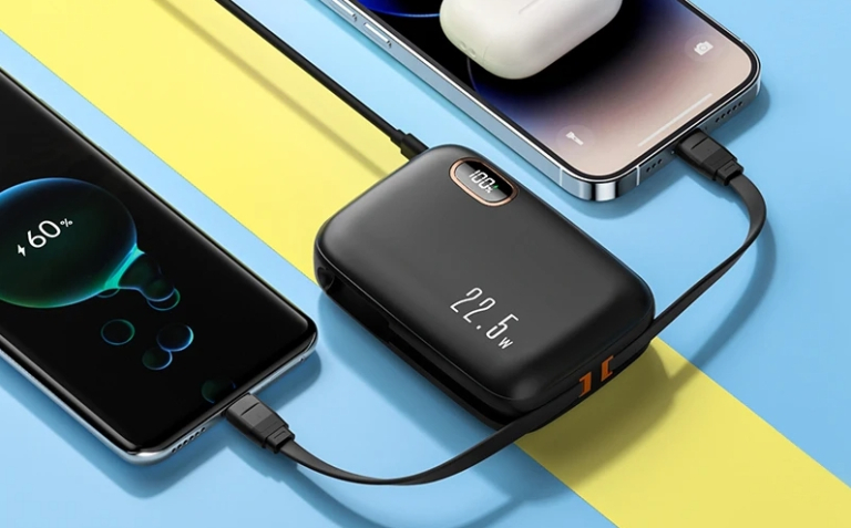 Beépített töltőkábellel hasít a KUULAA power bank