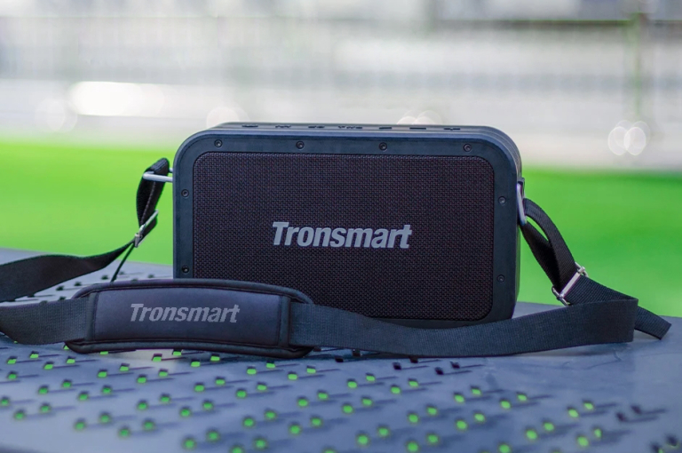 80 wattos Tronsmart Force Max hangszóró nagy kedvezménnyel