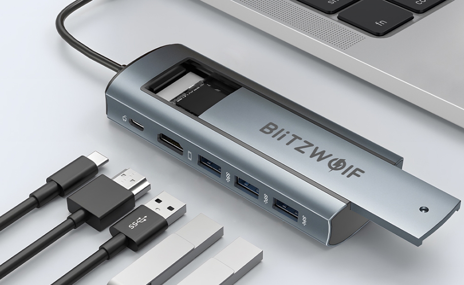 SSD tárral bővíthető BlitzWolf dokkoló kétféle verzióban 1