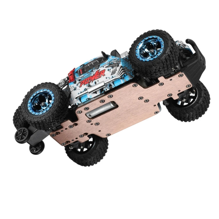 A Wltoys 284161 RC autó a hegyeket is megmássza 5