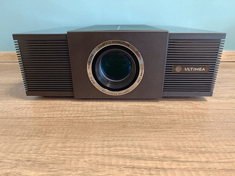 Ultimea Apollo P60 projektor teszt 5
