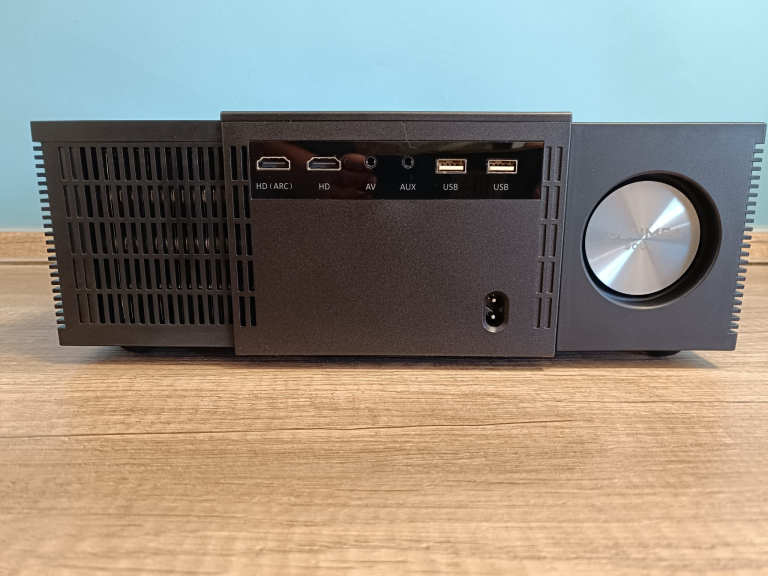 Ultimea Apollo P60 projektor teszt 7