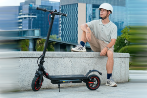 iScooter W7: Egy roller, ami tényleg bírja a mindennapokat