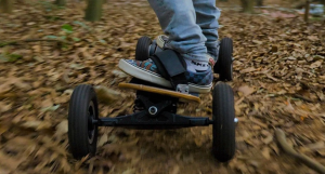 Az SYL-08 elektromos gördeszkával te leszel a legmenőbb