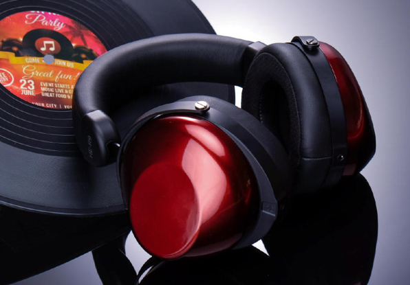 Audiofil hangzás olcsón, ezt tudja a HIFIMAN HE-R9 1