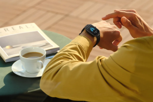 Amazfit GTS 4 Mini okosóra – az a bizonyos „kis fekete”