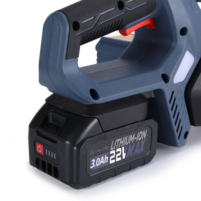 Itt az új Drillpro láncfűrész Makita akkura optimalizálva 7