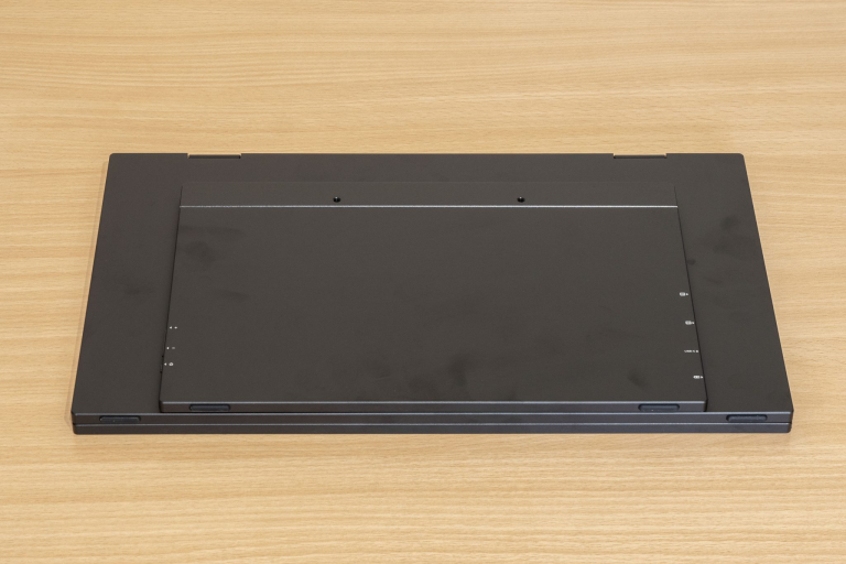 Minix SF15 Fold hordozható monitor teszt 13