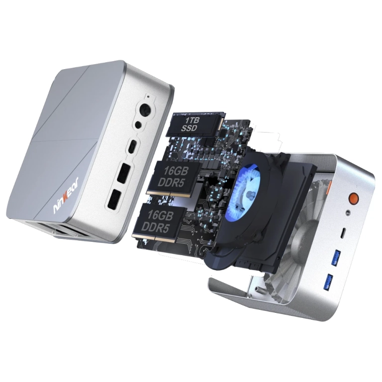 A Ninkear M8 nem gamer PC, de nem is irodai dísz 17