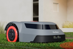 Fűnyírás? Inkább nézem, ahogy csinálja helyettem a Redkey