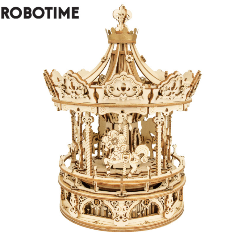 Zenélő nosztalgia fából: Robotime AMK62 körhinta 2