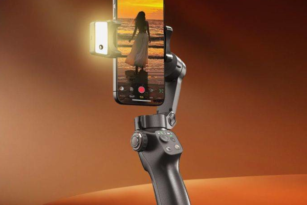 FUNSNAP CM8 gimbal: stabil videók villámkövetéssel 1