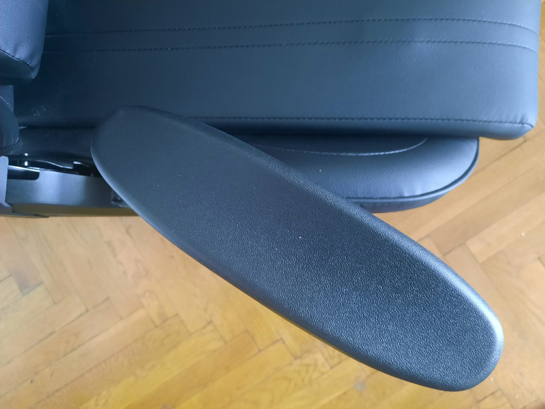 Douxlife GC-RC03 gamer szék teszt 16