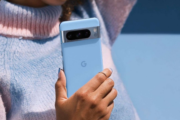 Google Pixel 8 Pro, a Google csúcsmobilja kintről olcsóbb 1