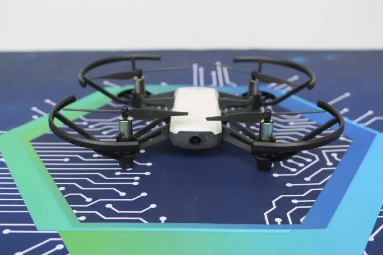 Test des drones DJI Tello et Xiaomi MITU