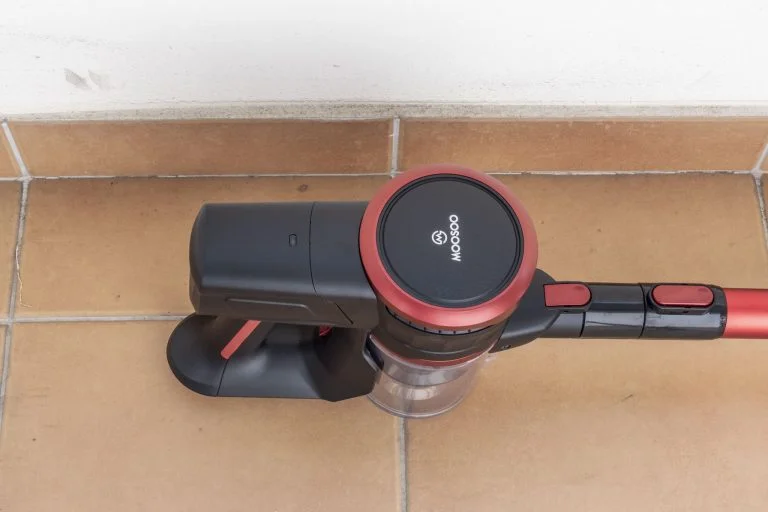 Prueba 17 de la aspiradora vertical Moosoo K8