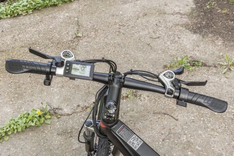 Prueba 26 de bicicleta eléctrica Samebike SY30-FT