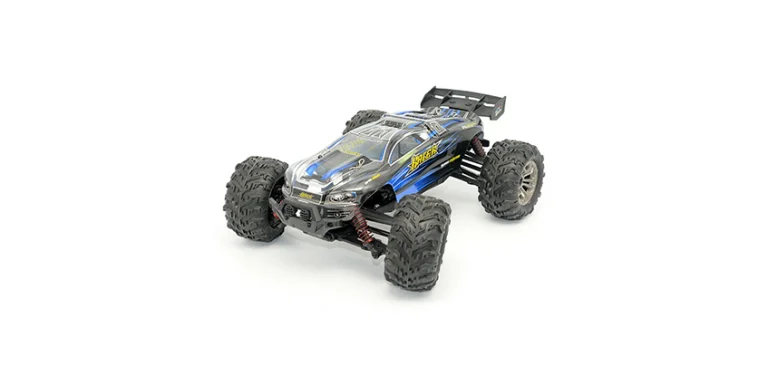 Prueba 08 de los coches de control remoto Xinlehong Spirit y Eachine EAT19