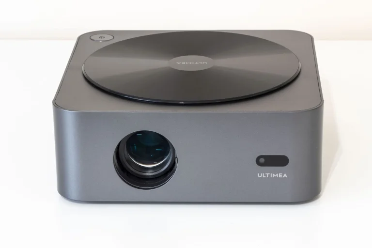 Prueba 40 del proyector Ultimea Apollo P6