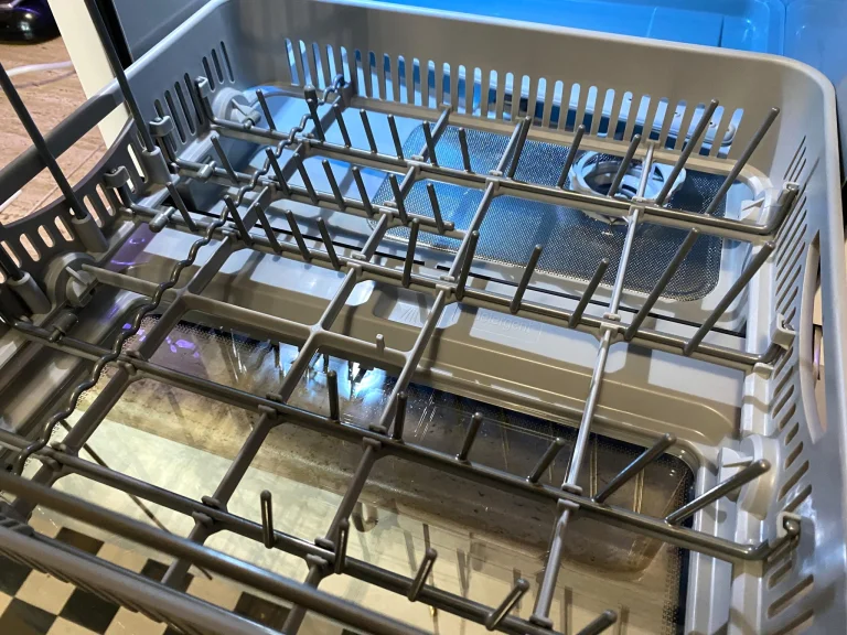 Prueba 1 del lavavajillas portátil BlitzHome BH-CDW15