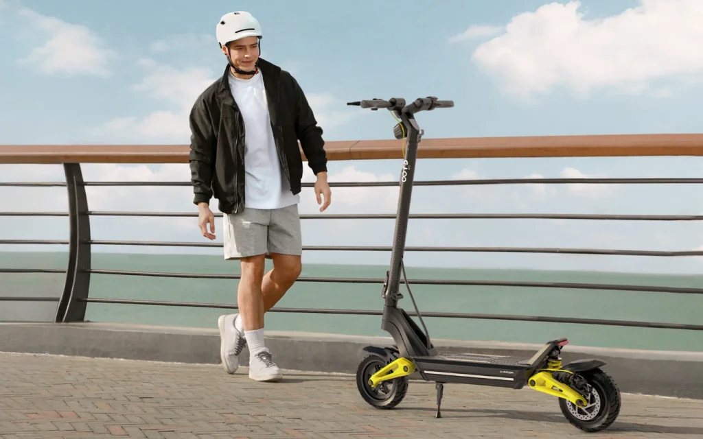 Prueba de scooter eléctrico OOTD S10 1