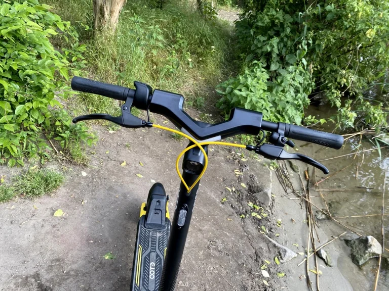 Prueba de scooter eléctrico OOTD S10 27