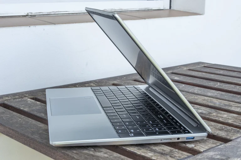 Ninkear N15 Air travel notebook test 8