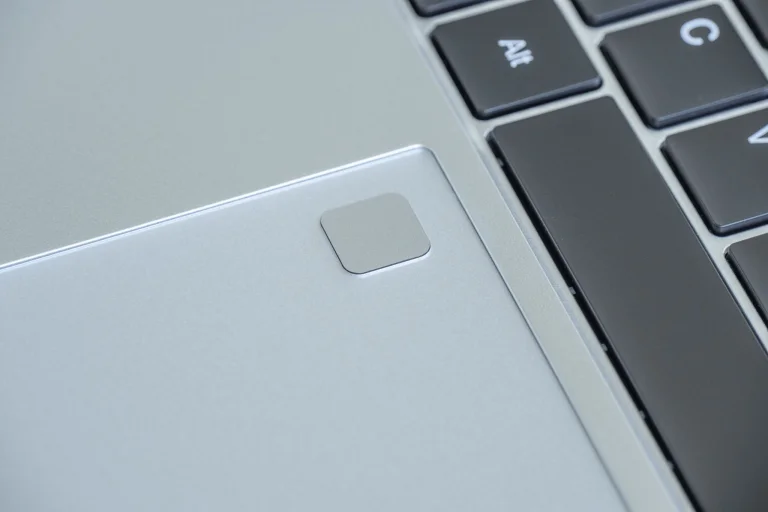 Ninkear N15 Air travel notebook test 12