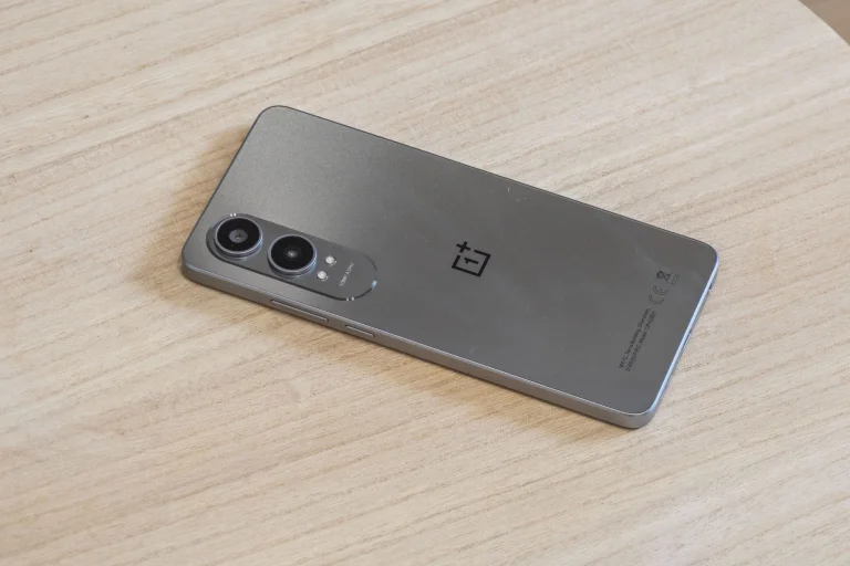 Prueba del teléfono inteligente OnePlus Nord CE4 Lite 5G 8