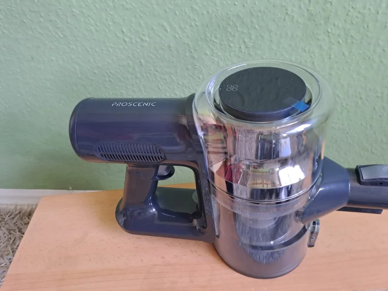 Test 13 de l'aspirateur stationnaire Proscenic P2