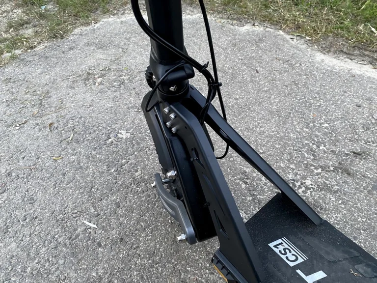 Essai 1 de la trottinette électrique ANGWATT CS21
