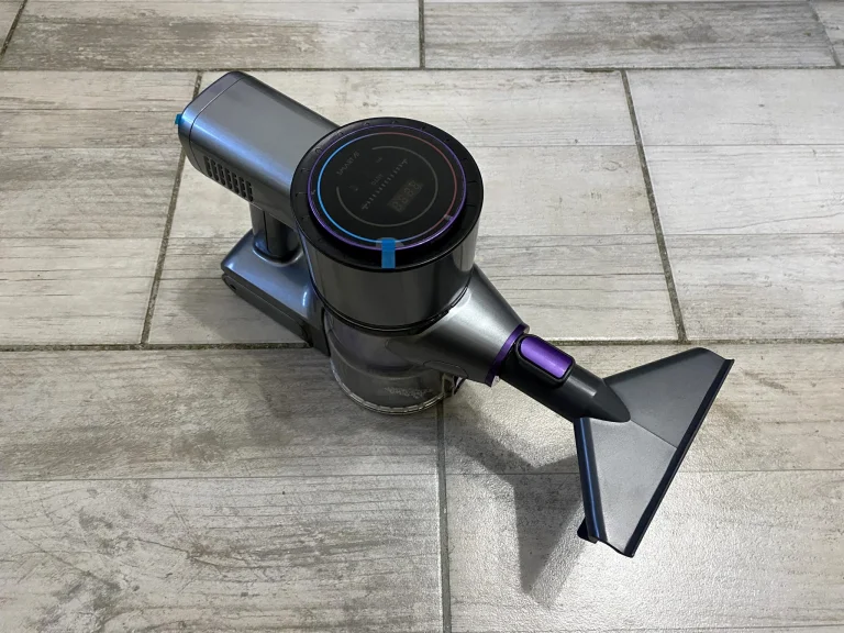 Test 40 de l'aspirateur stationnaire SmartAI P5