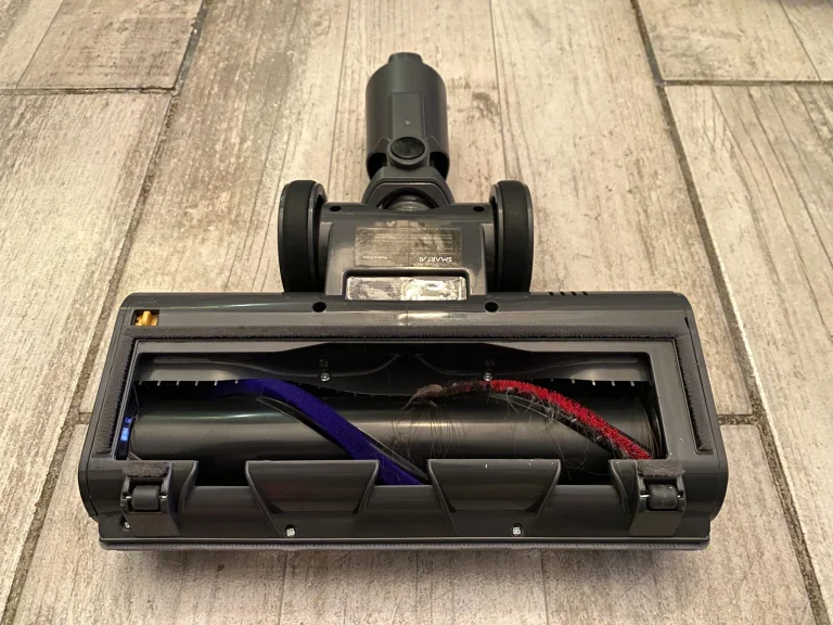 Test 40 de l'aspirateur stationnaire SmartAI P26