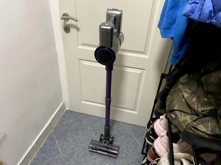 Test 40 de l'aspirateur stationnaire SmartAI P28