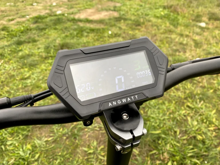 Essai 1 de la trottinette électrique ANGWATT X21