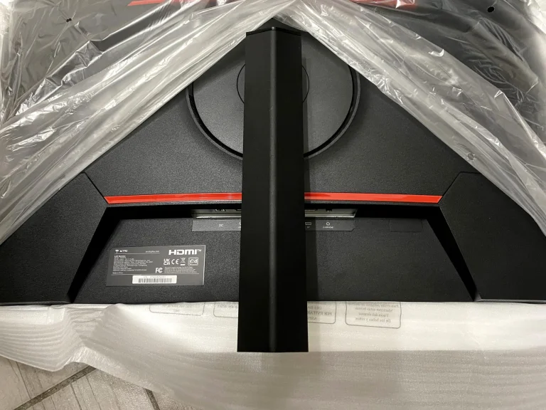 Prueba 32 del monitor de jugador KTC H17S9F