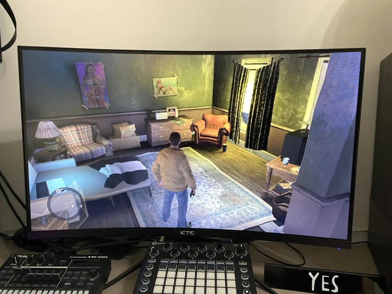 Prueba 32 del monitor de jugador KTC H17S23F