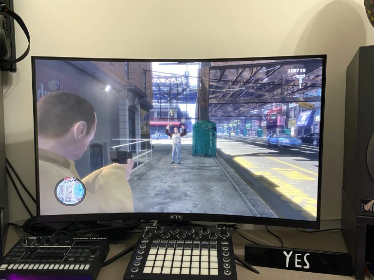Prueba 32 del monitor de jugador KTC H17S24F