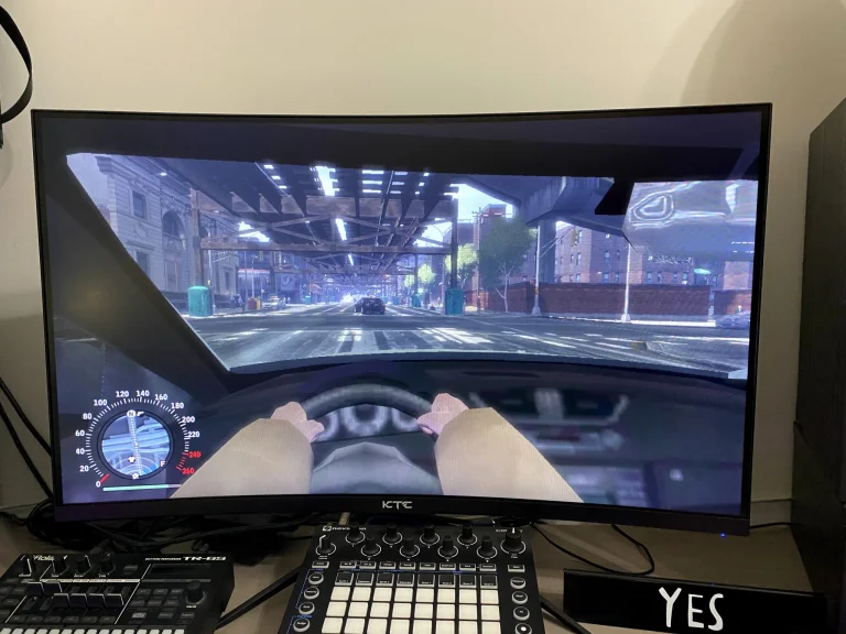 Prueba 32 del monitor de jugador KTC H17S25F